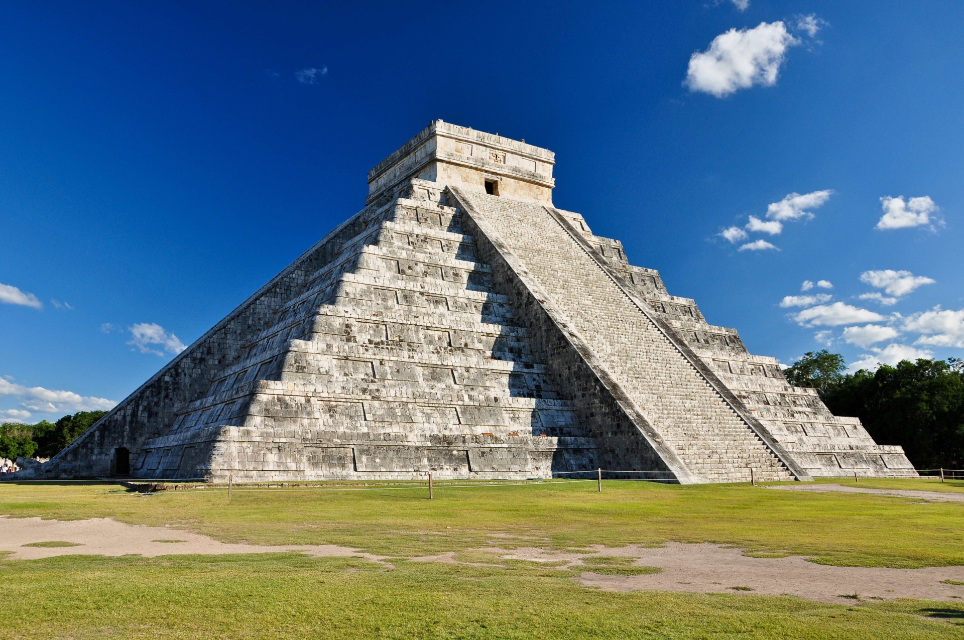 chichen-itza-pyramide