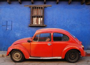 Voiture rouge 2C Mérida Mexique