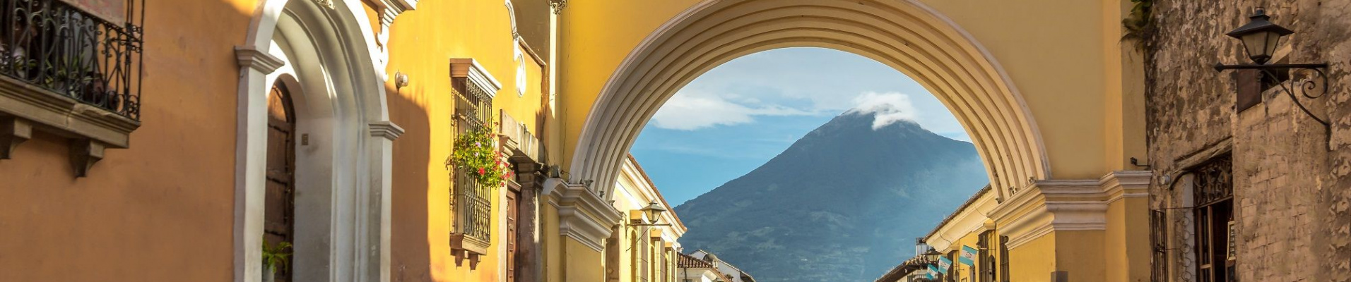 Bâtisse coloniale, orloge, Antigua, Guatemala