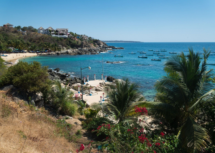 Puerto Escondido, plages et palmiers, Côte Pacifique, Mexique