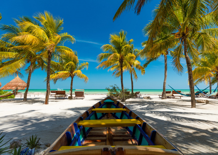 isla holbox plage balneaire barque
