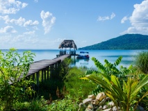 ponton-lac-flores-atitlan-guatemala