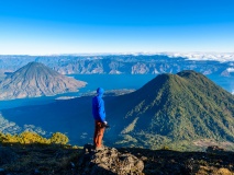 vue-lac-atitlan-homme-guatemala