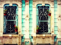 facade-coloniale-fenetre-guatemala